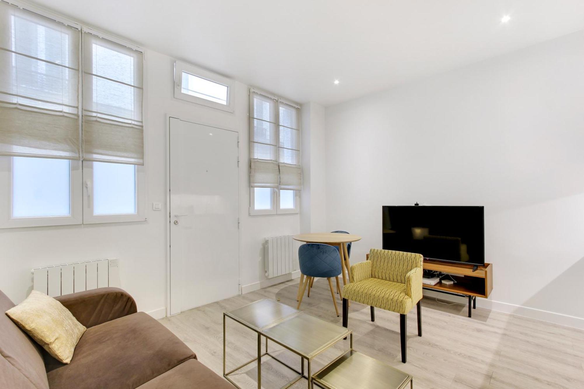Pick A Flat's In Batignolles - Passage Cardinet * Paris